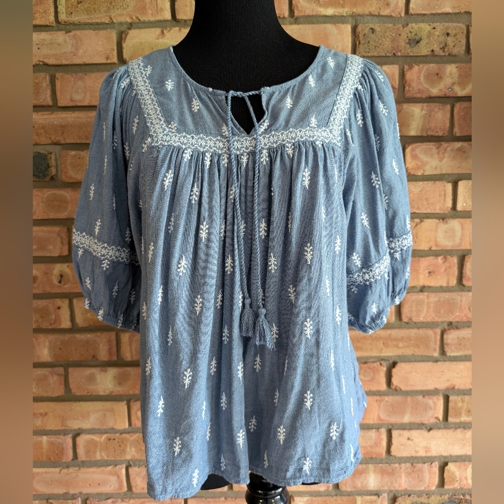 Old Navy Embroidered Peasant Top - Chambray Blue - Picture 5 of 8